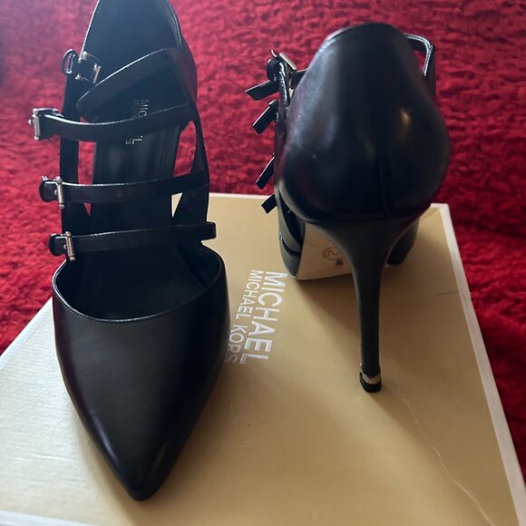Michael Kors Heels - Picture 5 of 8